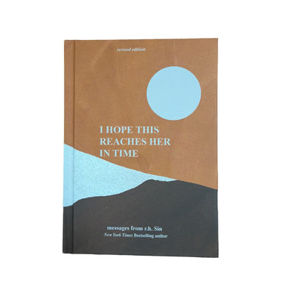 Novel Book Printing With 200 Pages 120gsm Uncoated Woodfree Paper Hardcover Smyth Sewn Binding